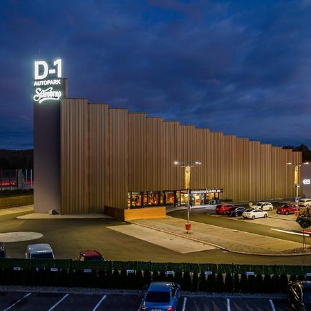 Hotel D1 Ostrovacice Екстер'єр фото