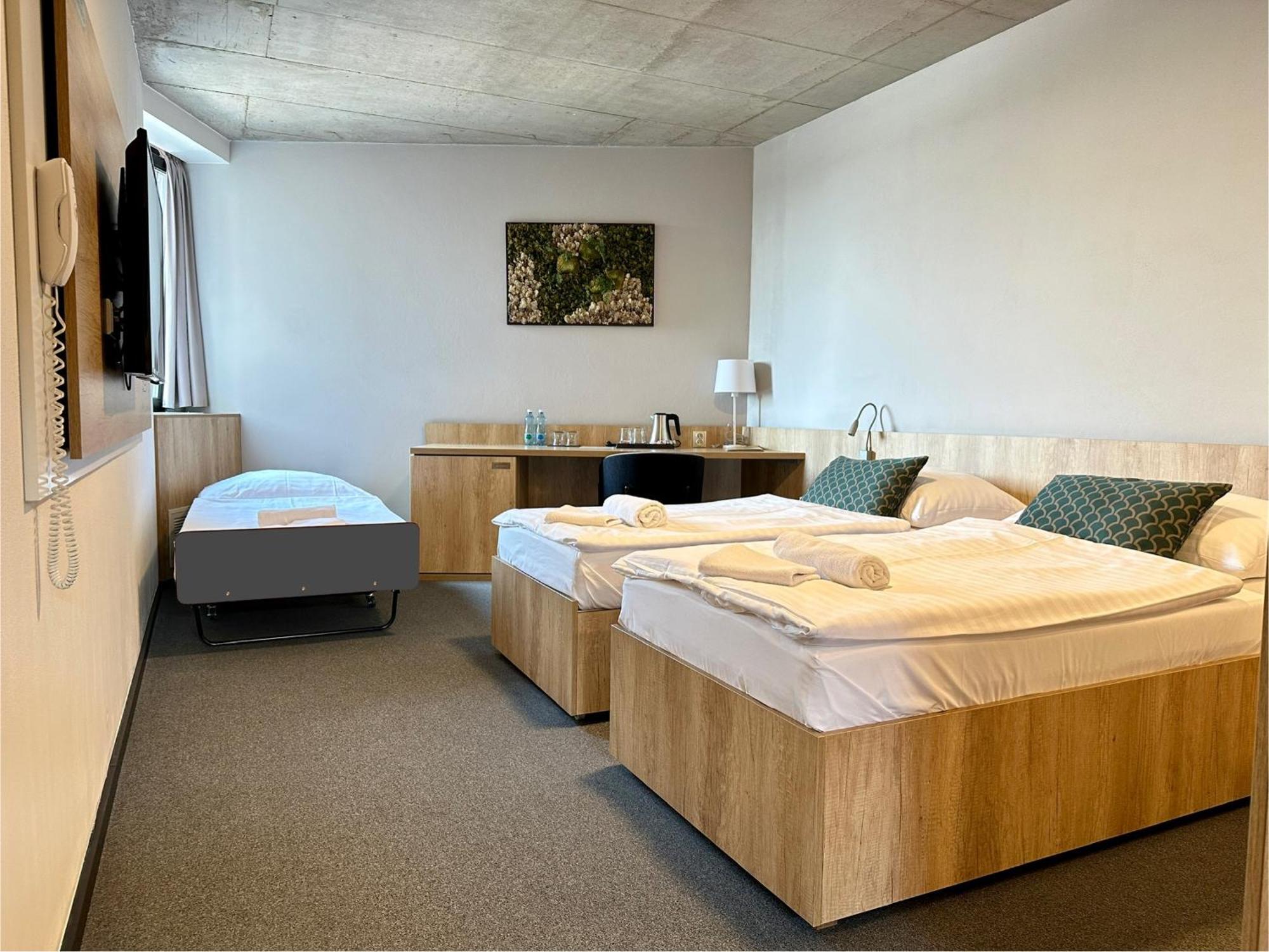 Hotel D1 Ostrovacice Екстер'єр фото